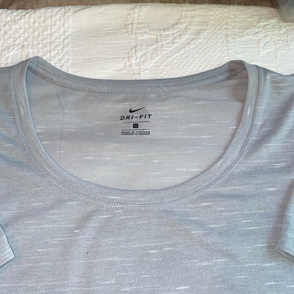 Nike dry fit tee 1X